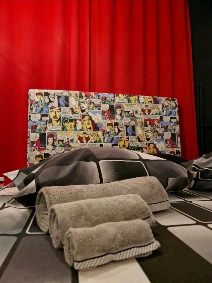 Athens Comic House Apartment ภายนอก รูปภาพ
